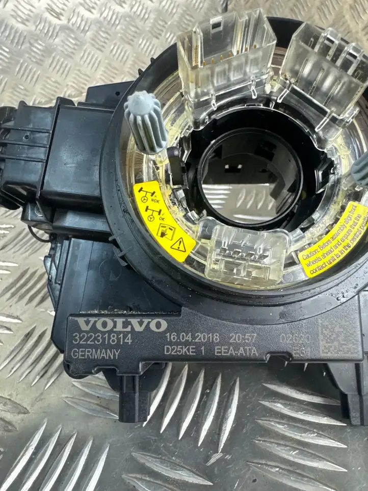 Volvo XC90 (2014 - 2019) 32231814 Контактное кольцо SRS — фото 8