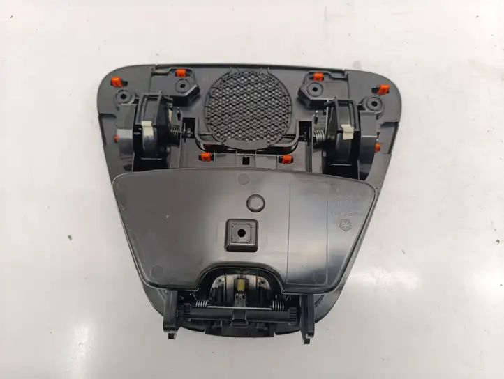 Jeep Cherokee (2013 - 2017) 1WG51DX9AC Передняя пепельница — фото 4