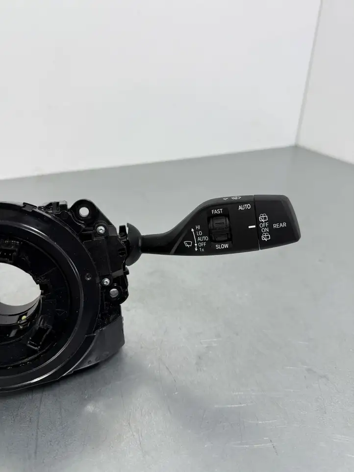 BMW X5 G05 (2018 - ) 9436676 Контактное кольцо SRS — фото 7