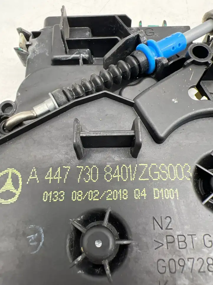 Mercedes-Benz Vito W447 (2014 - ) A4477308401 Наружная ручка раздвижной двери — фото 5