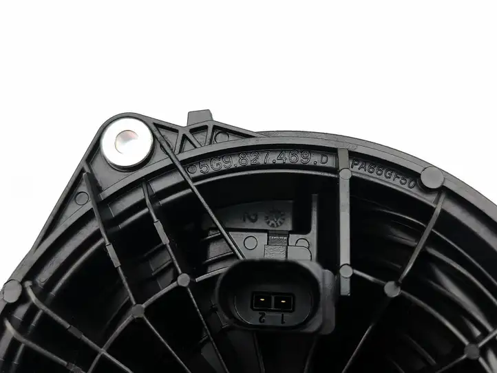 Volkswagen ID.3 (2019 - ) 5G9827469D Ручка крышки багажника — фото 7