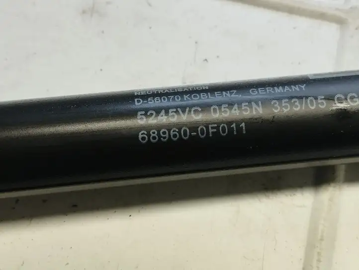 Toyota Corolla Verso AR10 (2004 - 2009) 689600F011 Амортизатор крышки багажника — фото 2