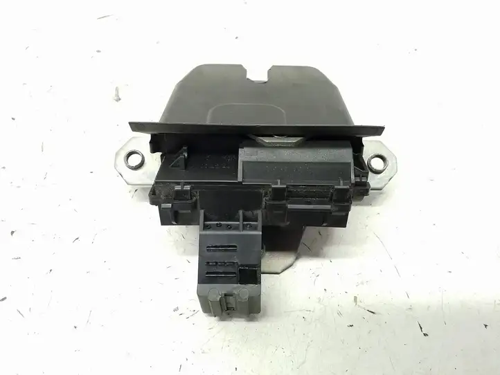 Ford Focus (2011 - 2015) BM51R442A66BB Замок крышки багажника — фото 3