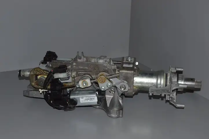 BMW 7 F01 (2008 - 2016) 6787926 Комплект оси рулевого колеса — фото 1