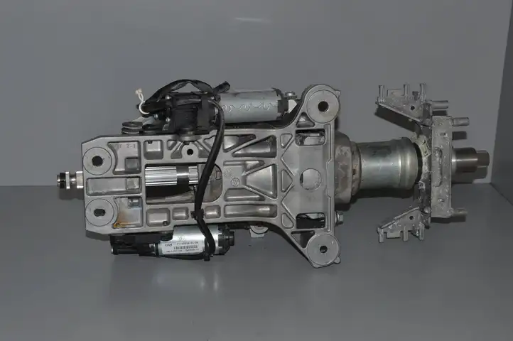 BMW 7 F01 (2008 - 2016) 6787926 Комплект оси рулевого колеса — фото 6