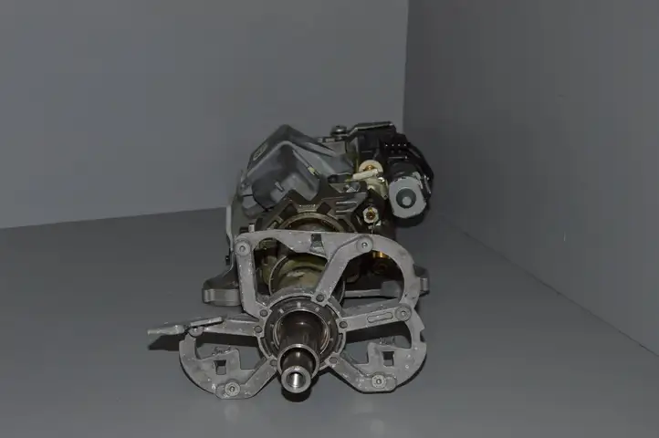 BMW 6 E63 E64 (2002 - 2010) 6774627 Вал рулевой колонки — фото 3