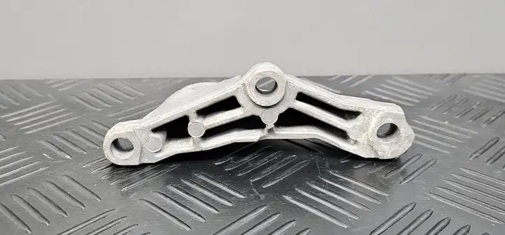 Mini Cooper Countryman R60 (2010 - 2016) 24188110 Кронштейн топливного насоса — фото 4