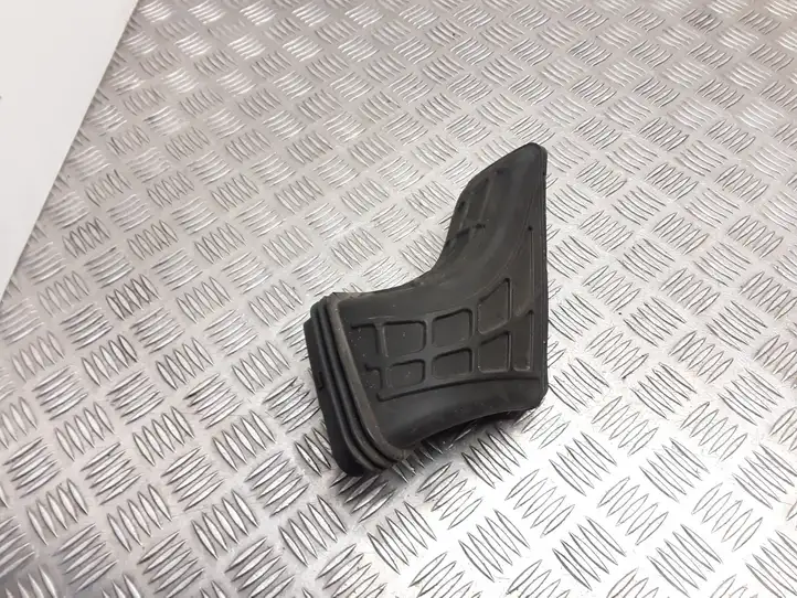 Audi A4 S4 B8 8K (2007 - 2011) 1021300S01 Детали воздухозаборника — фото 2