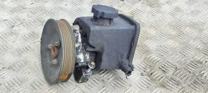 Mercedes-Benz Sprinter W901 W902 W903 W904 (1995 - 2007) A0024667501 Насос ГУР — фото 1