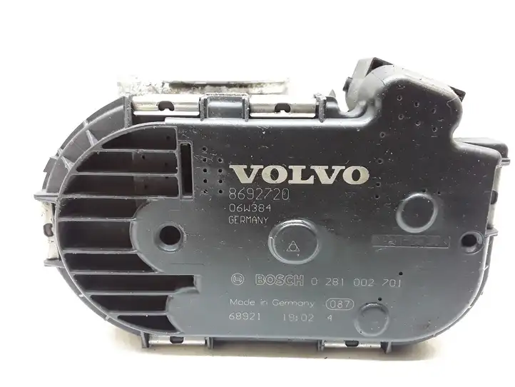 Volvo V70 (2004 - 2007) 8692720 Дроссельная заслонка — фото 3