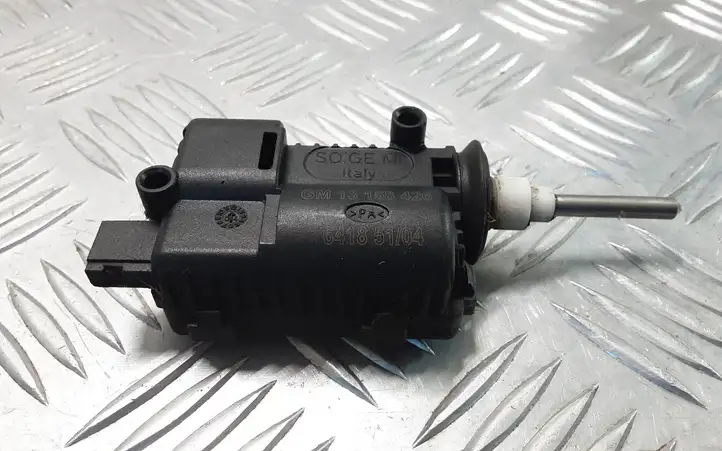 Opel Astra H (2004 - 2009) 13158426 Замок крышки топливного бака — фото 2