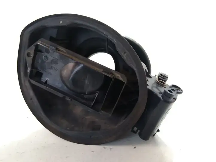 BMW 1 F20 F21 (2011 - 2019) 7238095 Крышка топливного бака — фото 1