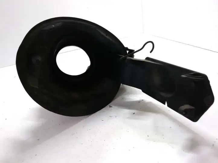 BMW 1 F20 F21 (2011 - 2019) 7238095 Крышка топливного бака — фото 2