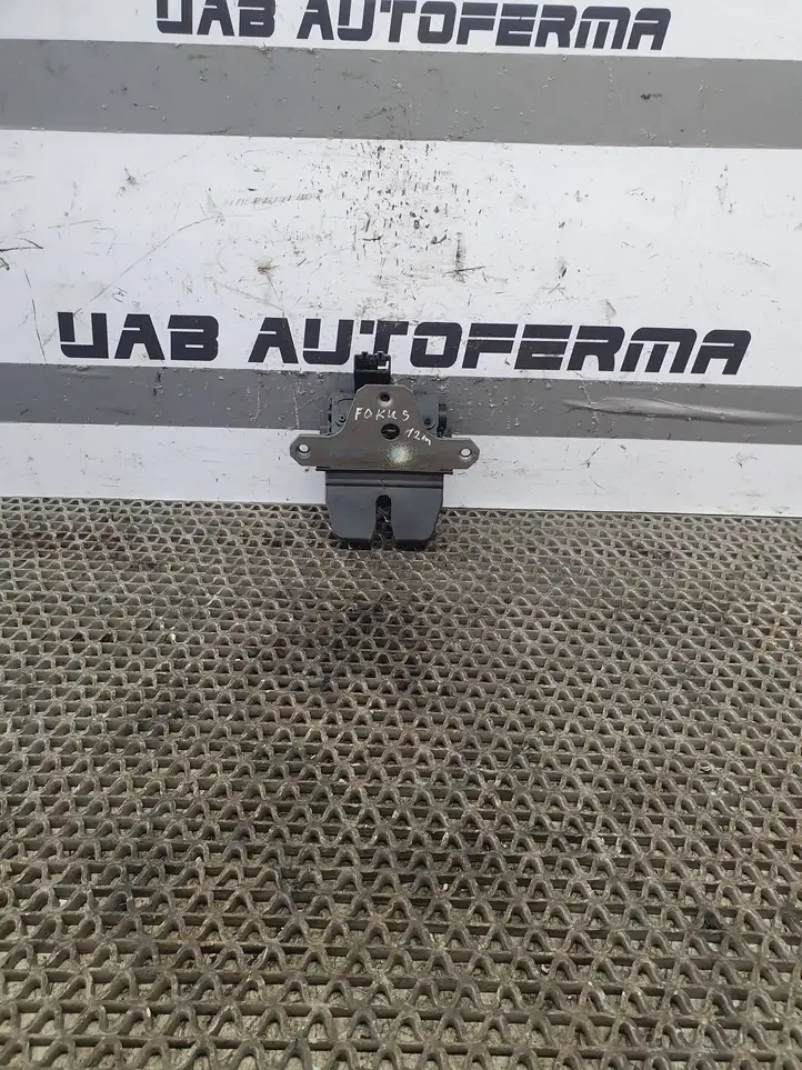 Ford Focus (2011 - 2015) BM51R442A66DA Замок крышки багажника — фото 1