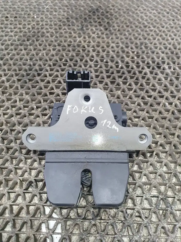 Ford Focus (2011 - 2015) BM51R442A66DA Замок крышки багажника — фото 4