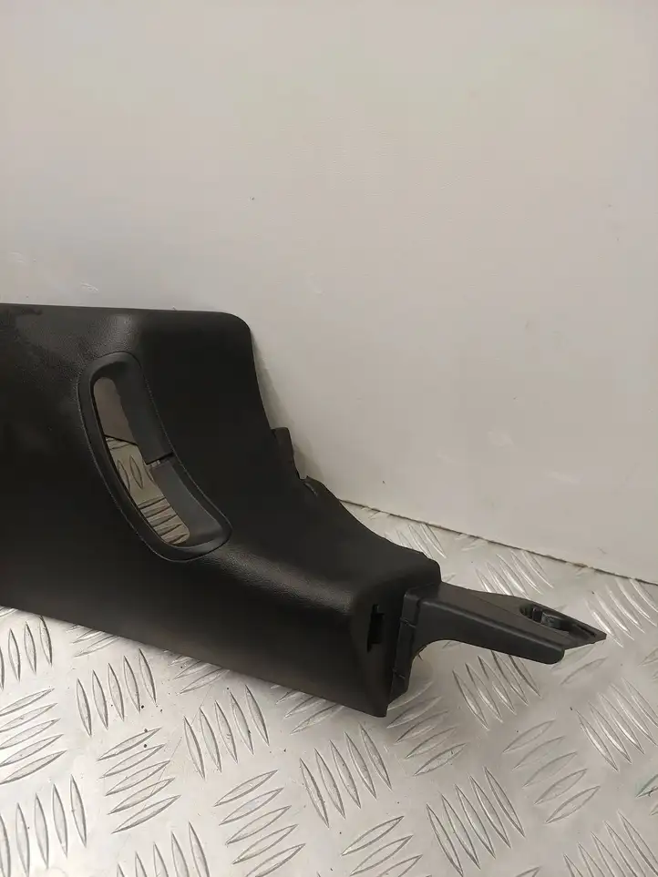 Tesla Model 3 (2017 - 2023) 164344500C Верхняя обшивка стойки B — фото 5