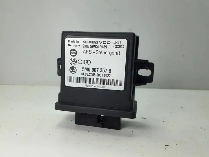 Volkswagen PASSAT B6 (2005 - 2010) 5M0907357B Реле дневных фонарей — фото 1
