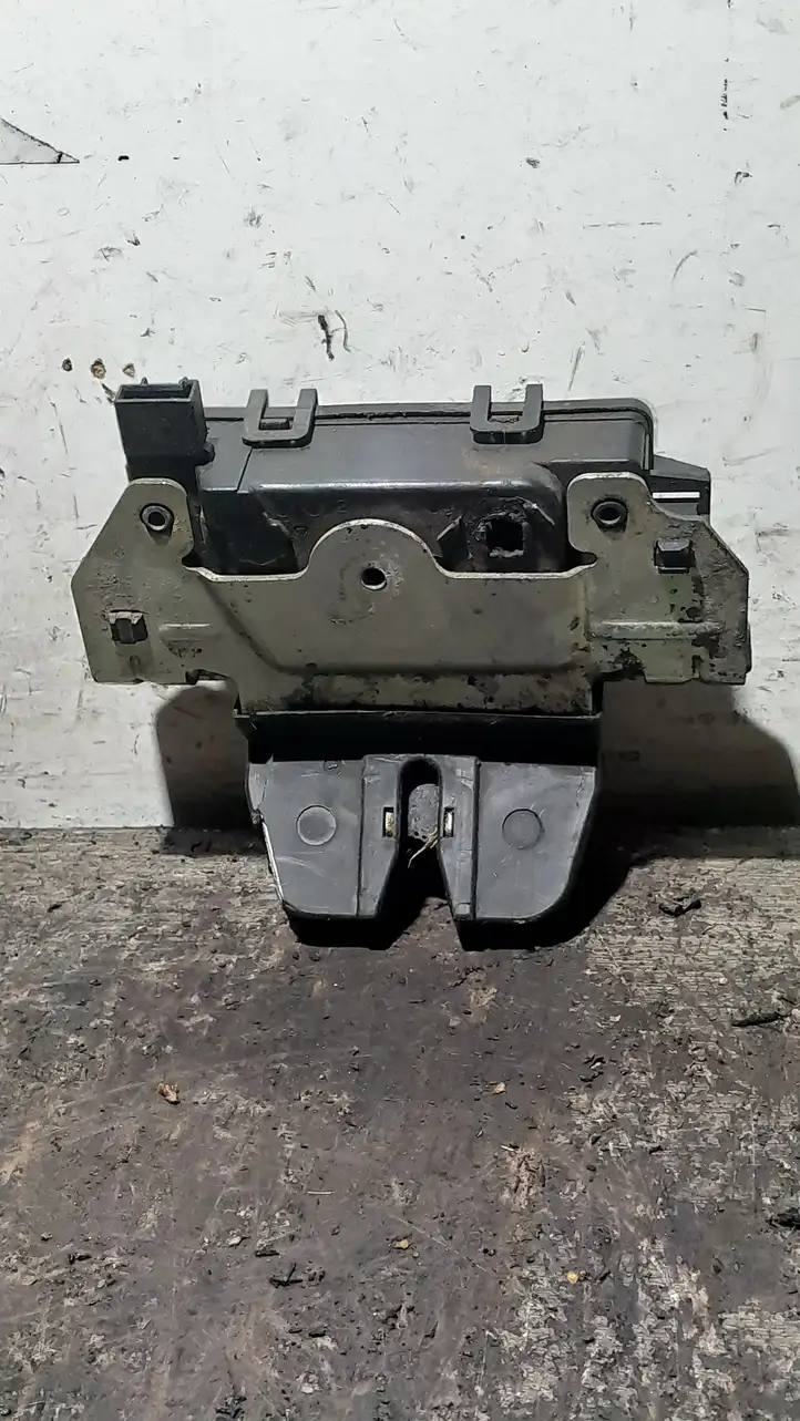 Opel Astra G (1998 - 2004) 495058724 Замок крышки багажника — фото 2