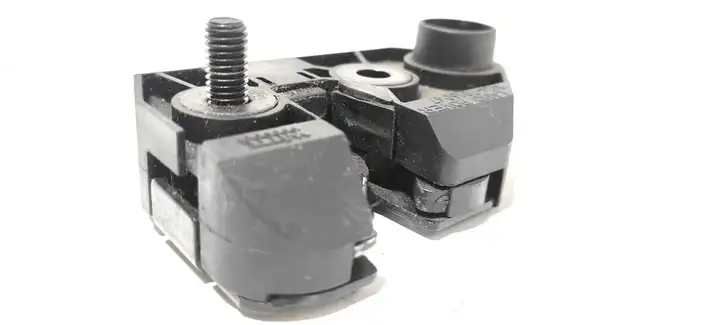 Land Rover Discovery (2004 - 2009)  51247016047 Замок задней крышки