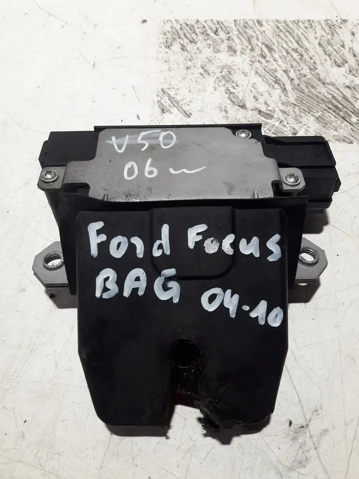 Ford Focus (2005 - 2008) 01041111905 Замок крышки багажника — фото 1