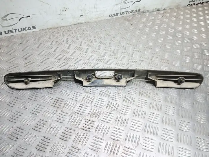 Volvo S40, V40 (2000 - 2004) 613890 Подсветка номера — фото 2