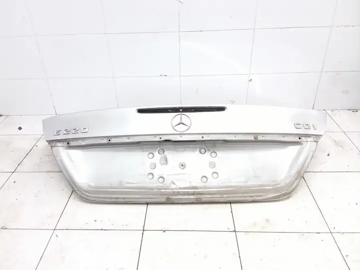Mercedes-Benz E W211 (2002 - 2009) A2116940325 Крышка багажника — фото 3