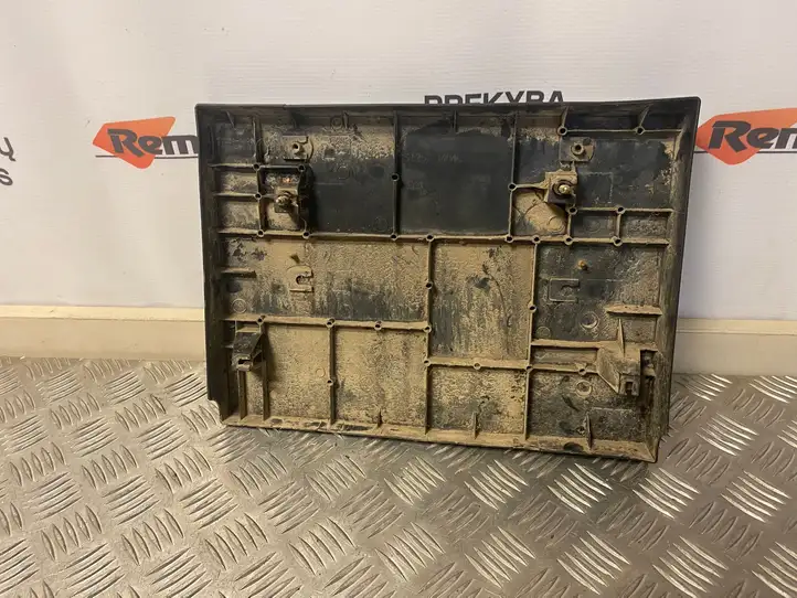 Toyota Land Cruiser (HDJ90) (1996 - 2002) 751266006 Рамка номерного знака — фото 4