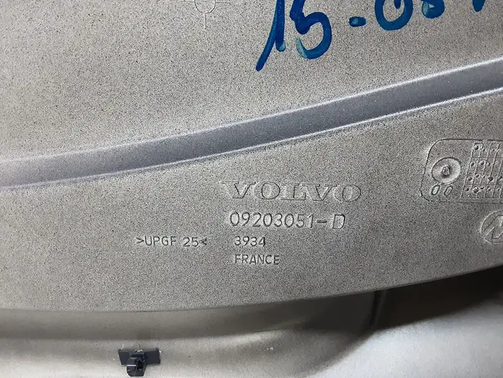 Volvo V70 (2000 - 2004) 09203051D Крышка багажника — фото 3