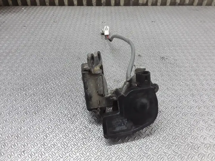 Toyota Corolla Verso E121 (2001 - 2004) 1015283000 Замок крышки багажника — фото 1
