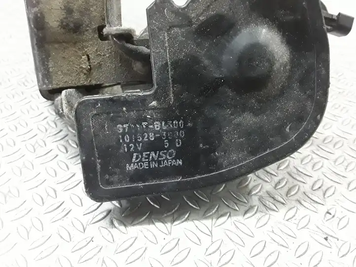 Toyota Corolla E120 E130 (2000 - 2004) 1015283000 Замок крышки багажника — фото 2