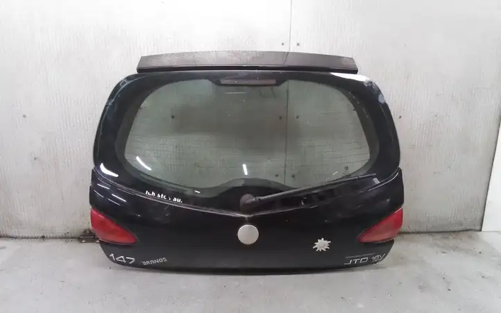 Alfa Romeo 147 (2000 - 2004) Крышка багажника — фото 1