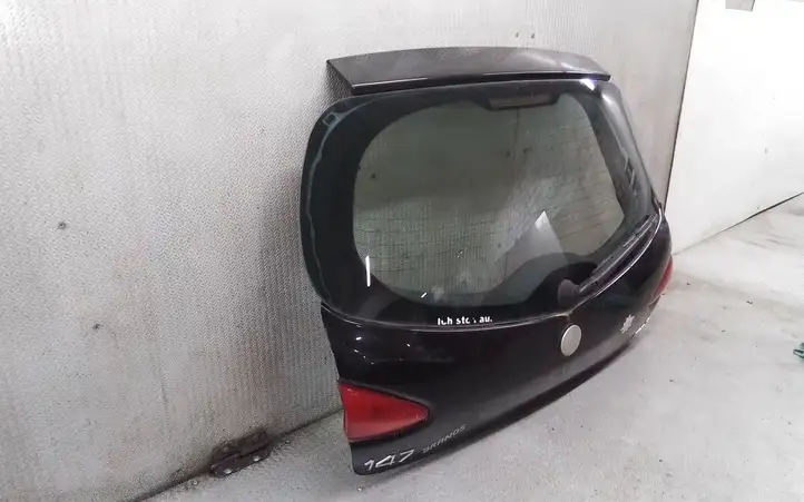 Alfa Romeo 147 (2000 - 2004) Крышка багажника — фото 3