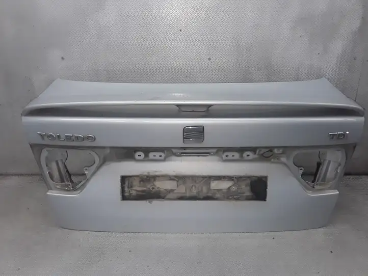Seat Toledo II (1M) (1998 - 2006) Крышка багажника — фото 1
