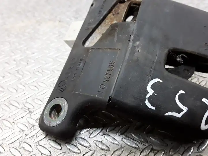 Audi A3/S3 8L (1996 - 2000) 8L0827505 Замок крышки багажника — фото 2
