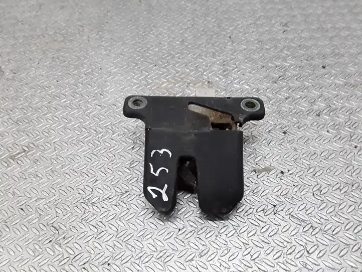 Audi A3/S3 8L (1996 - 2000) 8L0827505 Замок крышки багажника — фото 3