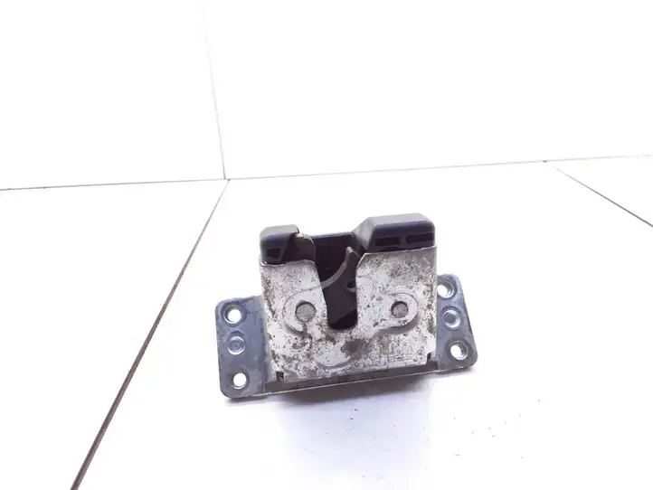 Opel Meriva A (2002 - 2006) 90563999 Замок крышки багажника — фото 1