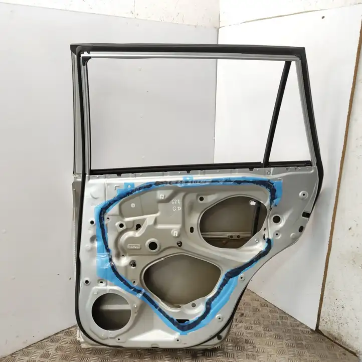 Toyota RAV 4 (XA30) (2006 - 2016) 1F7 Задняя дверь — фото 5