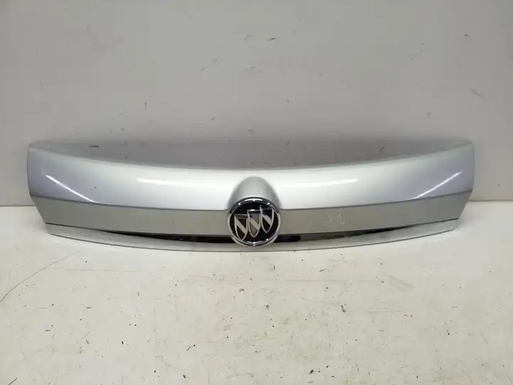 Buick Encore II (2019 - ) 95093299 Подсветка номера — фото 4