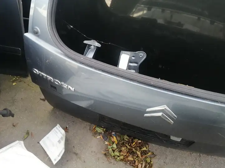 Citroen C4 I Picasso (2006 - 2013) Крышка багажника — фото 2