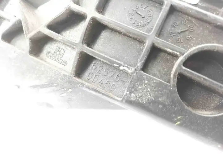 Toyota Yaris (2014 - 2019) 525760D450 Кронштейн угловой части бампера — фото 2