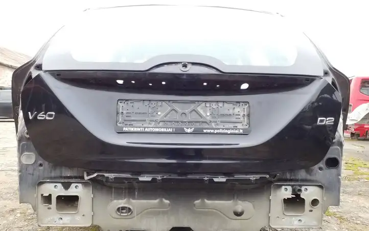 Volvo V60 (2013 - 2018) Крышка багажника — фото 4