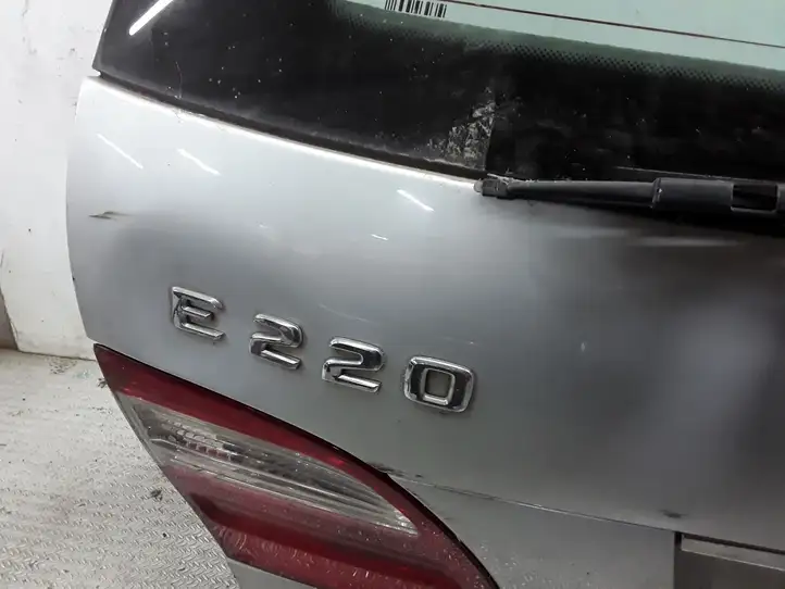 Mercedes-Benz E W211 (2002 - 2009) Крышка багажника — фото 2
