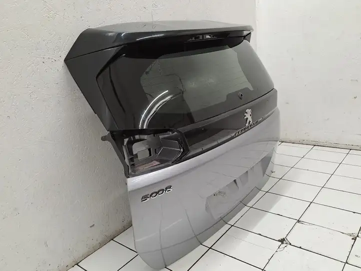 Peugeot 5008 II (2020 - ) 9814790977 Крышка багажника — фото 16