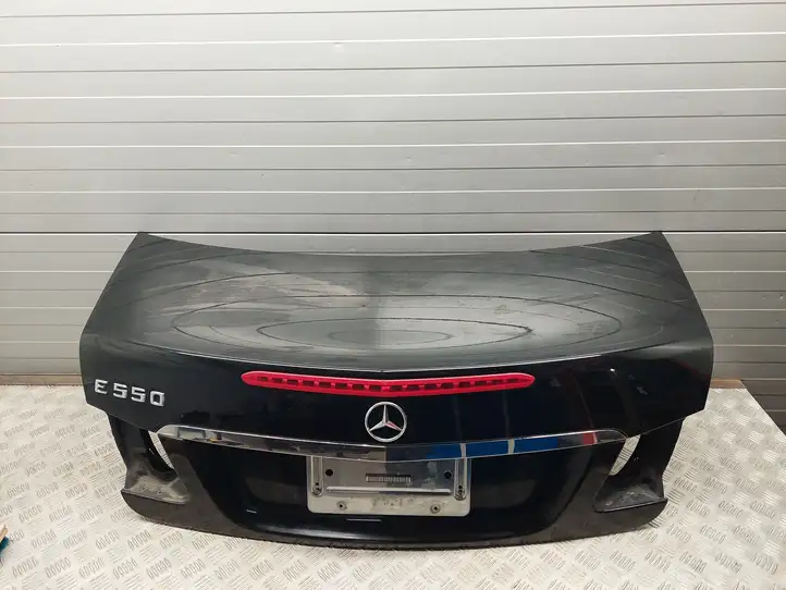 Mercedes-Benz E C207 W207 (2009 - 2017) Крышка багажника — фото 4