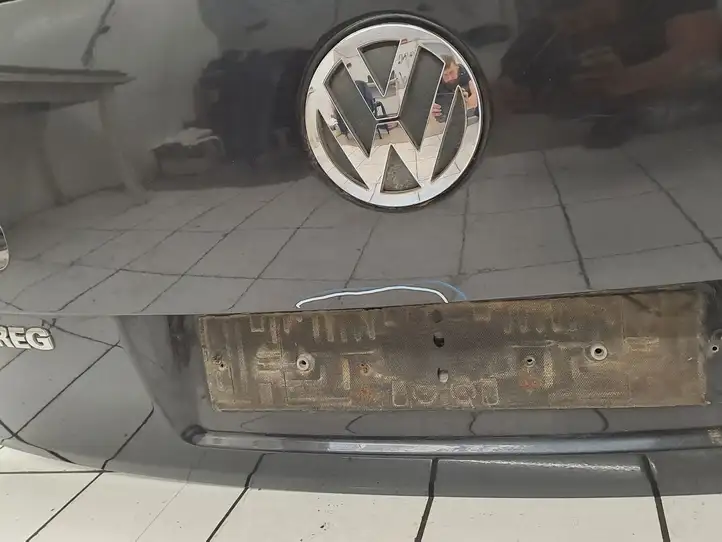 Volkswagen Touareg I (2002 - 2010) 7L6827219 Крышка багажника — фото 18
