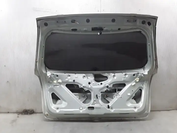 Toyota Avensis T250 (2003 - 2006) Крышка багажника — фото 2
