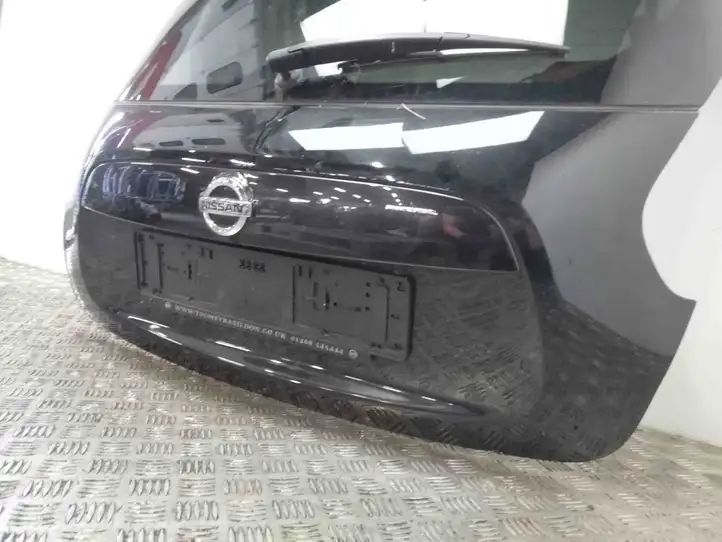 Nissan Juke I F15 (2010 - 2018) Крышка багажника — фото 3