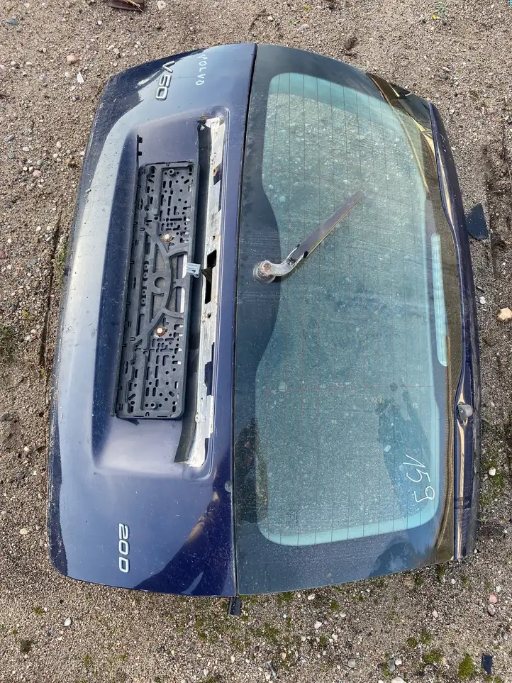 Volvo V50 (2004 - 2008) Крышка багажника — фото 1
