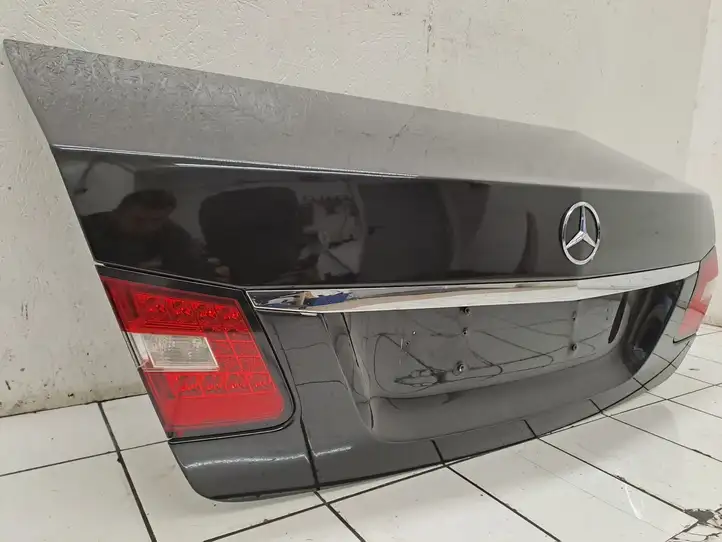 Mercedes-Benz E W212 (2009 - 2016) Крышка багажника — фото 7