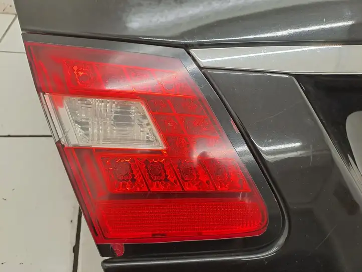 Mercedes-Benz E W212 (2009 - 2016) Крышка багажника — фото 36